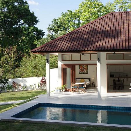 Villa Meranti - Spacious Private Pool Villa ปันไตเจอนัง ภายนอก รูปภาพ