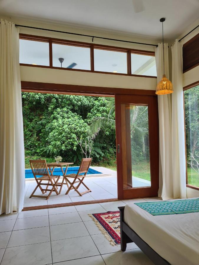 Villa Meranti - Spacious Private Pool Villa ปันไตเจอนัง ภายนอก รูปภาพ