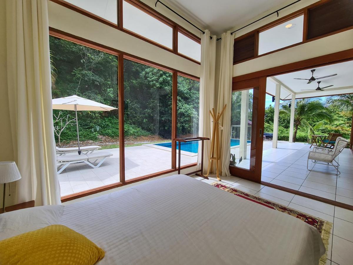 Villa Meranti - Spacious Private Pool Villa ปันไตเจอนัง ภายนอก รูปภาพ