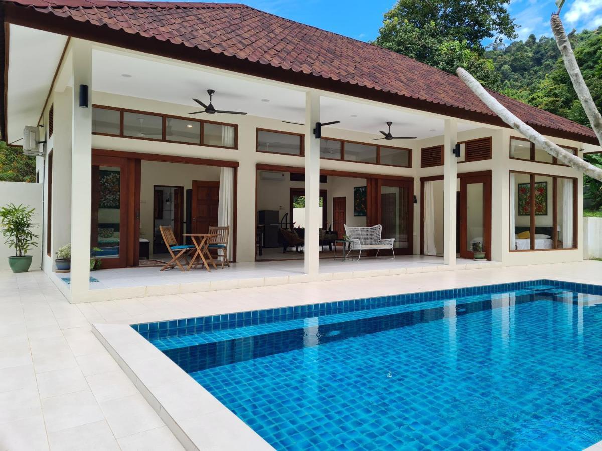 Villa Meranti - Spacious Private Pool Villa ปันไตเจอนัง ภายนอก รูปภาพ
