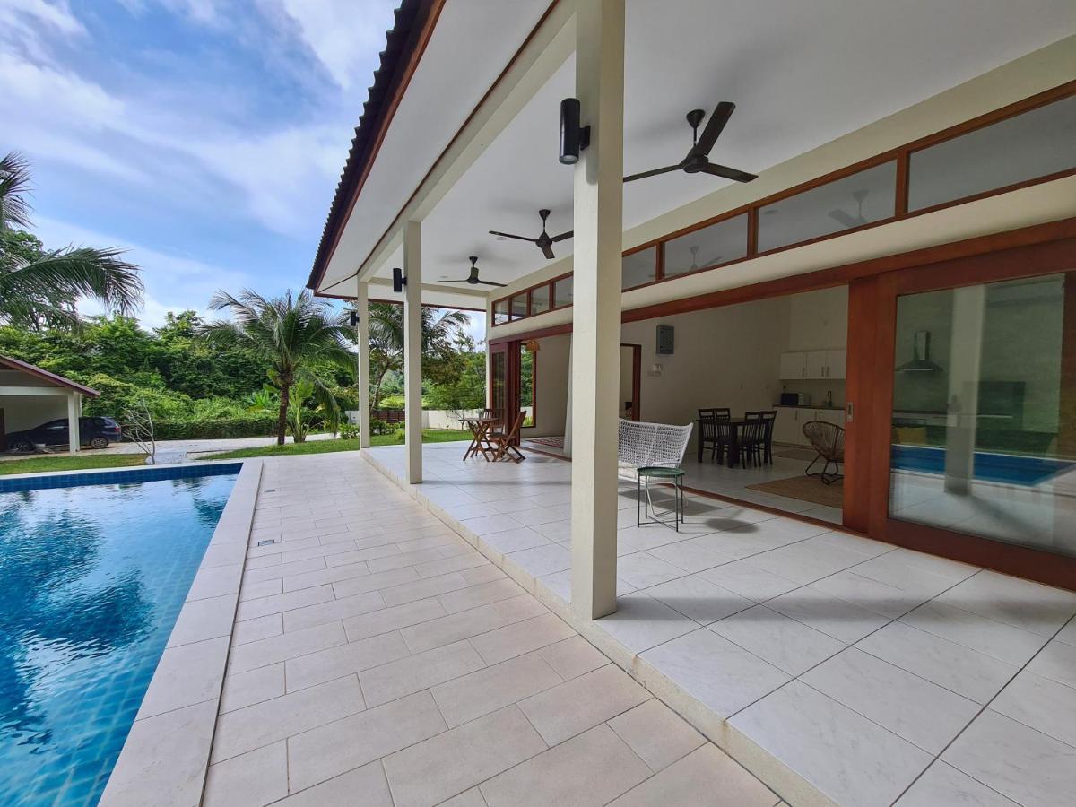 Villa Meranti - Spacious Private Pool Villa ปันไตเจอนัง ภายนอก รูปภาพ