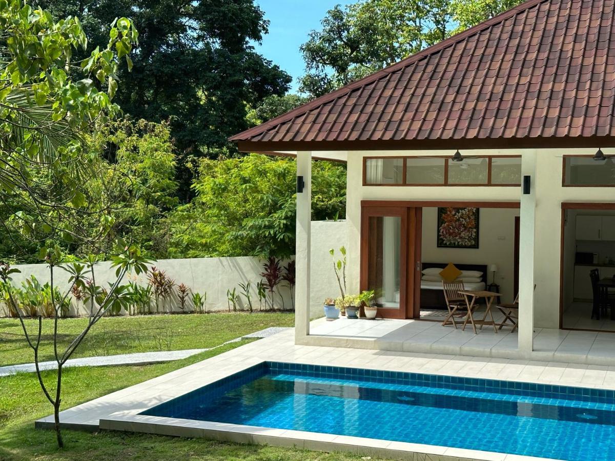 Villa Meranti - Spacious Private Pool Villa ปันไตเจอนัง ภายนอก รูปภาพ