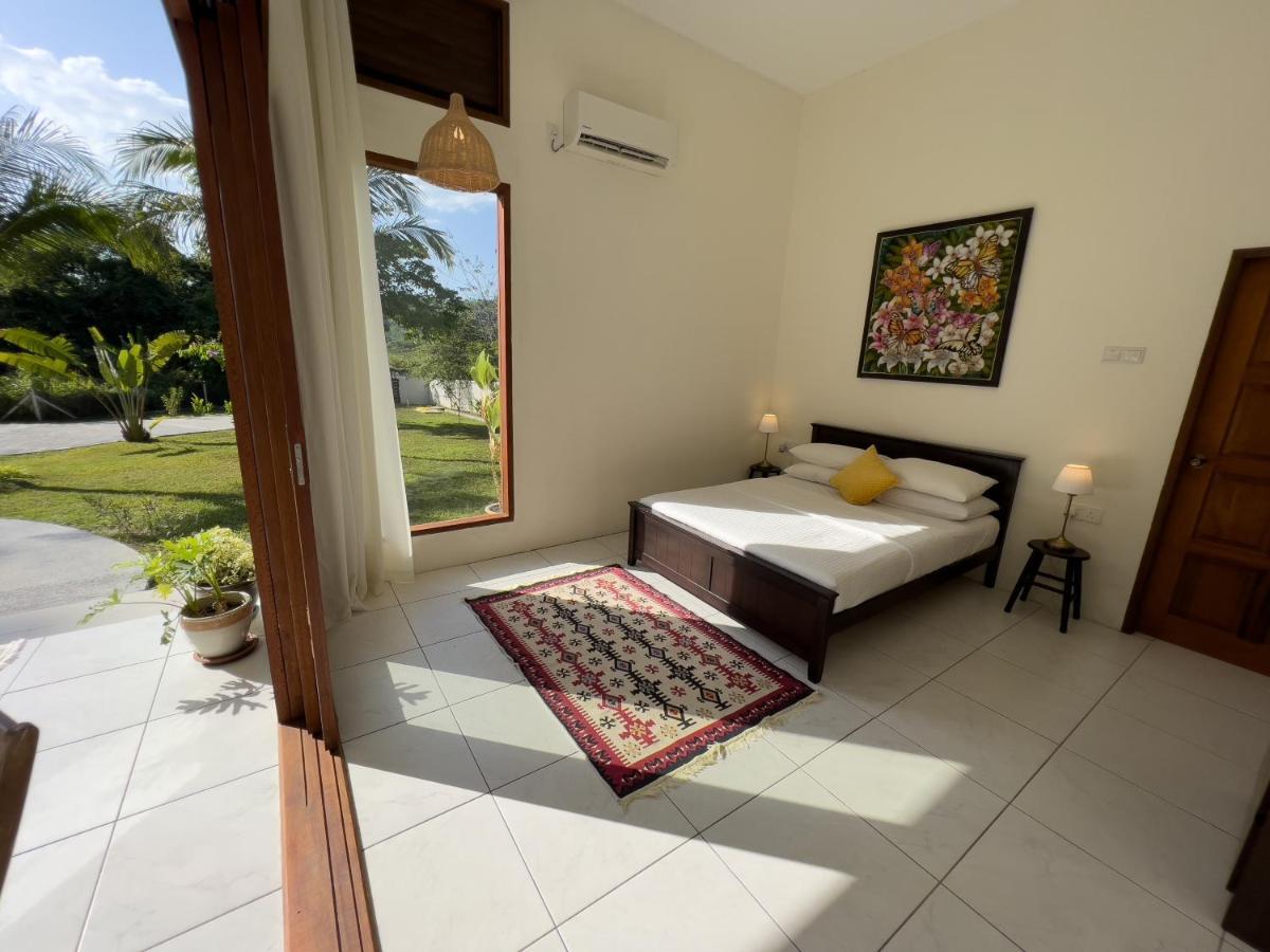 Villa Meranti - Spacious Private Pool Villa ปันไตเจอนัง ภายนอก รูปภาพ
