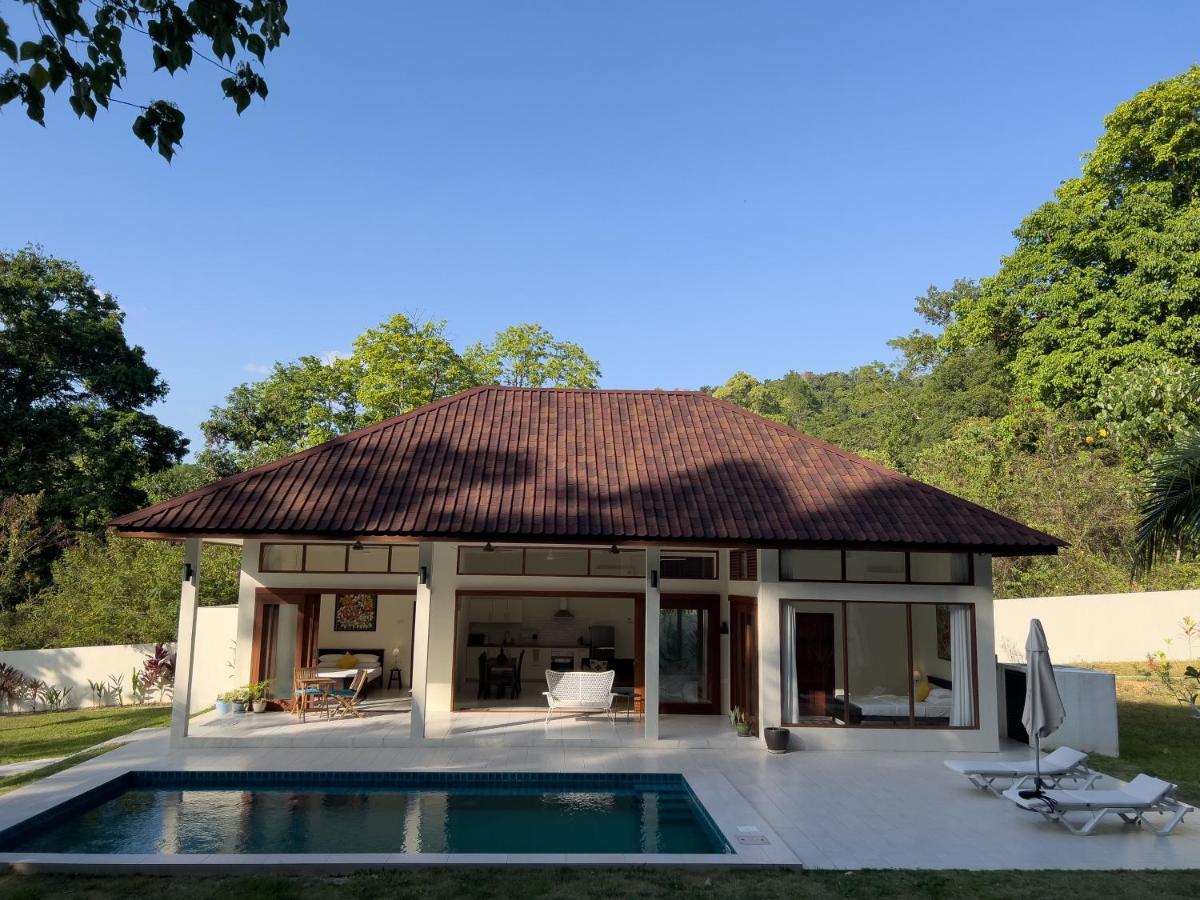 Villa Meranti - Spacious Private Pool Villa ปันไตเจอนัง ภายนอก รูปภาพ