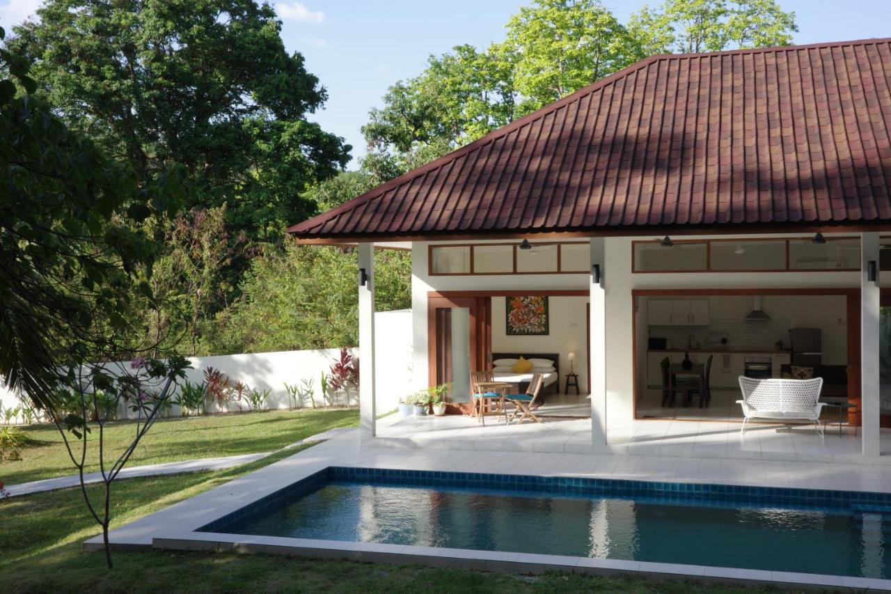 Villa Meranti - Spacious Private Pool Villa ปันไตเจอนัง ภายนอก รูปภาพ