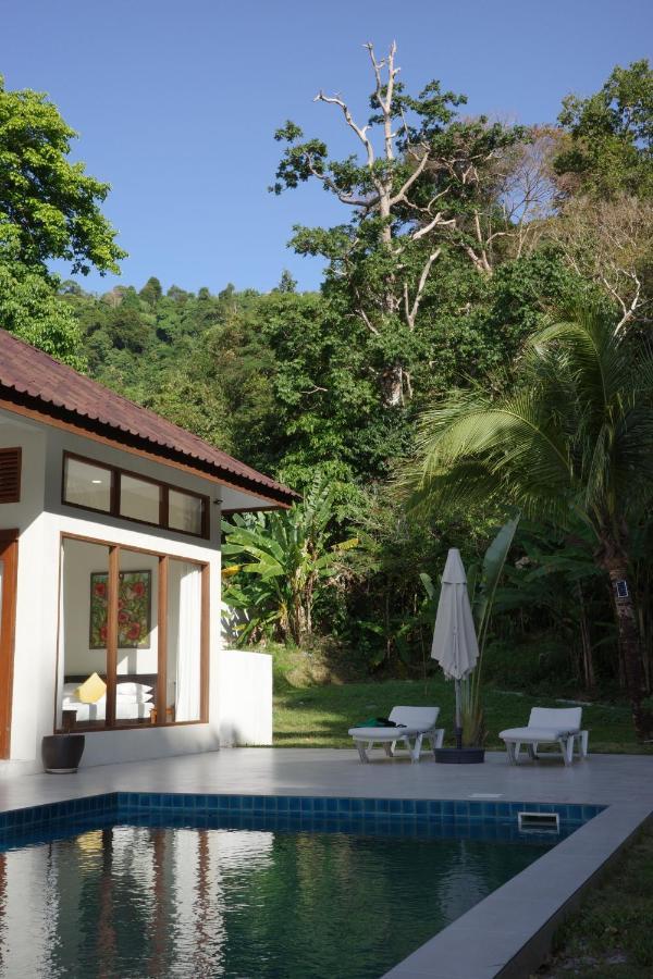 Villa Meranti - Spacious Private Pool Villa ปันไตเจอนัง ภายนอก รูปภาพ