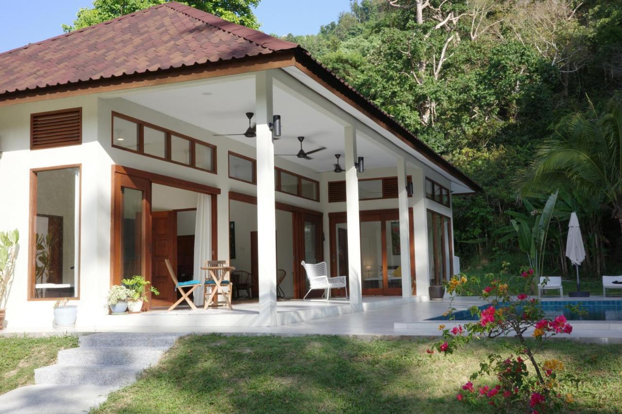 Villa Meranti - Spacious Private Pool Villa ปันไตเจอนัง ภายนอก รูปภาพ